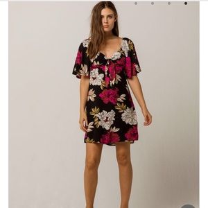 Billabong floral dress